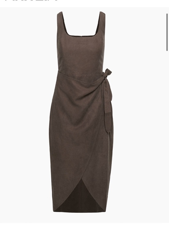 Aritzia Dresses & Skirts - Aritzia Midi Dress in Brown ONLY
